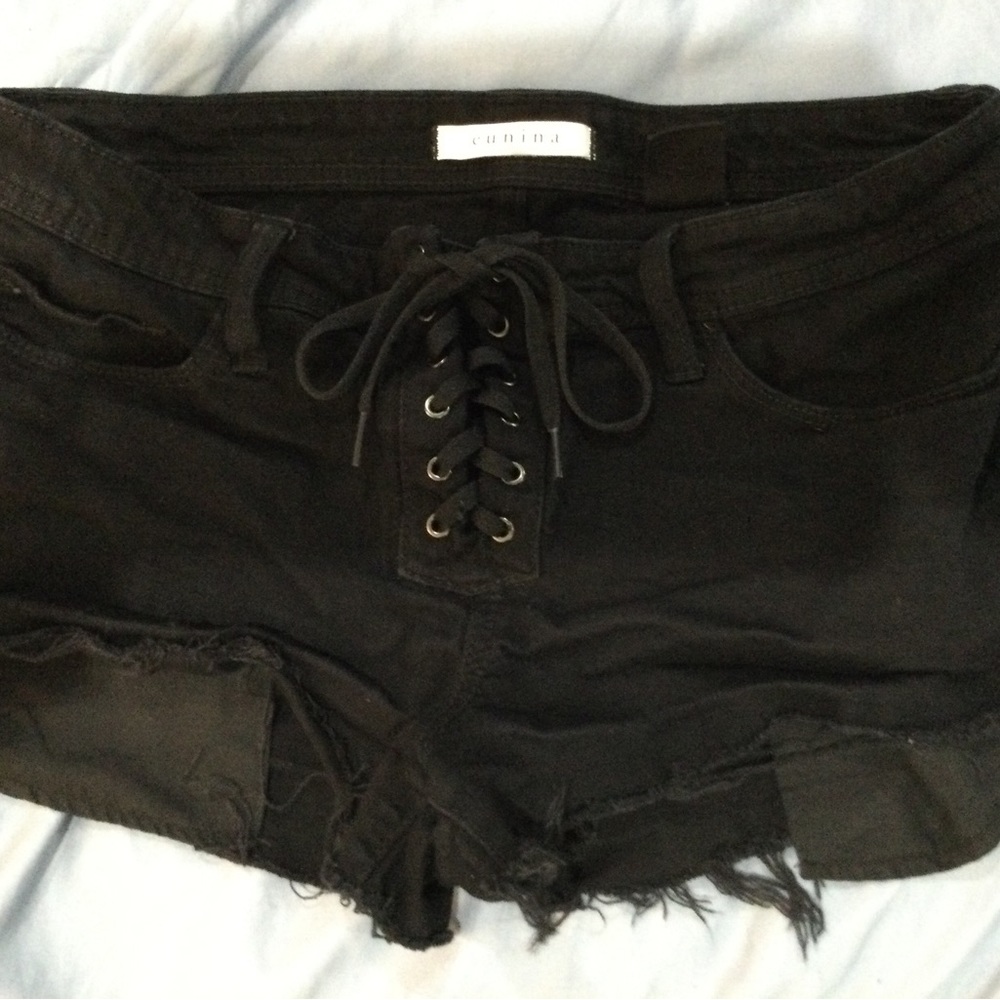 eunina shorts